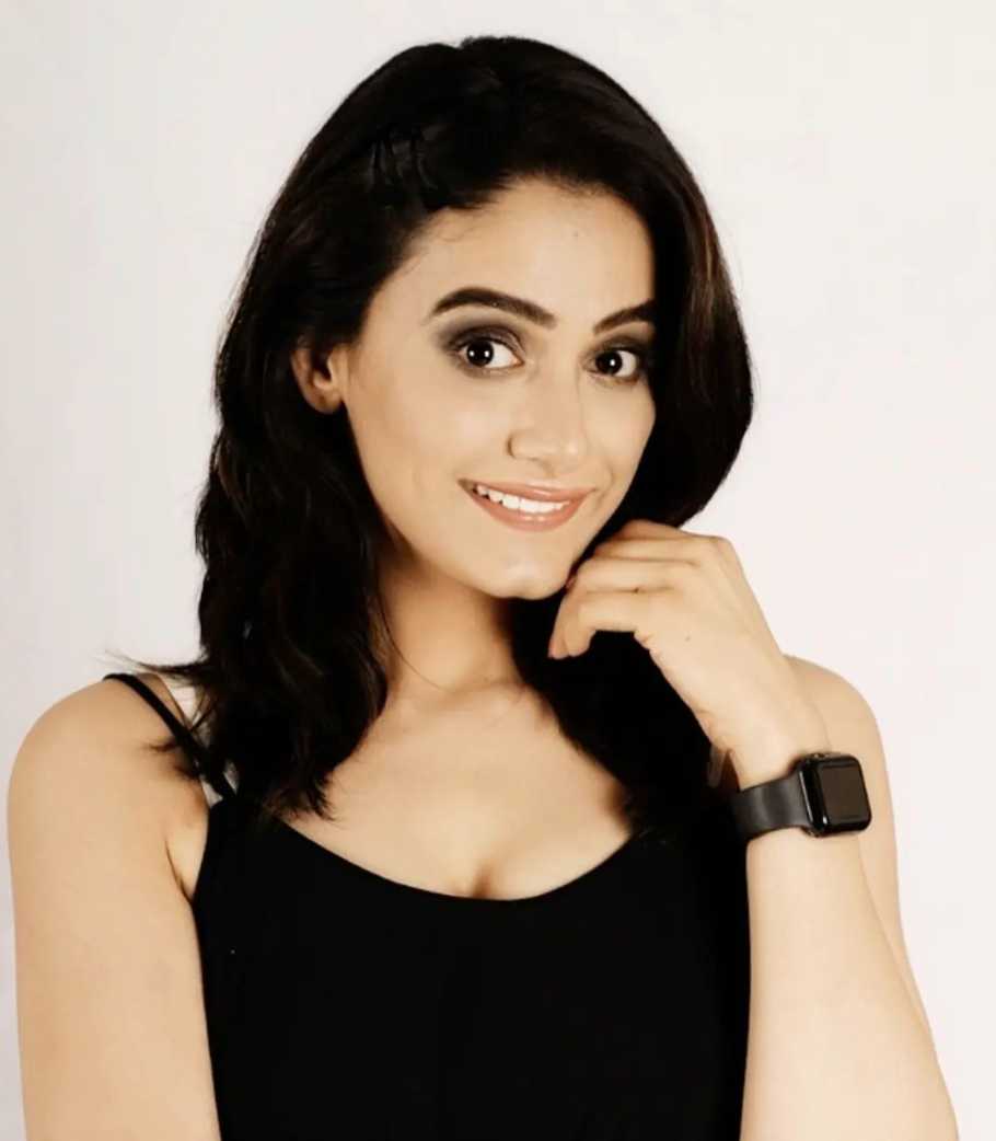 Celebrity Cheshtaa Mehta - Tring India