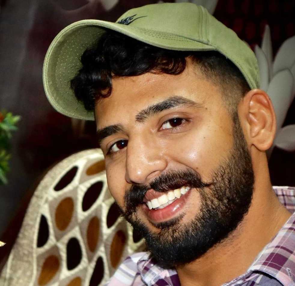 Celebrity Hitesh Sood - Tring India