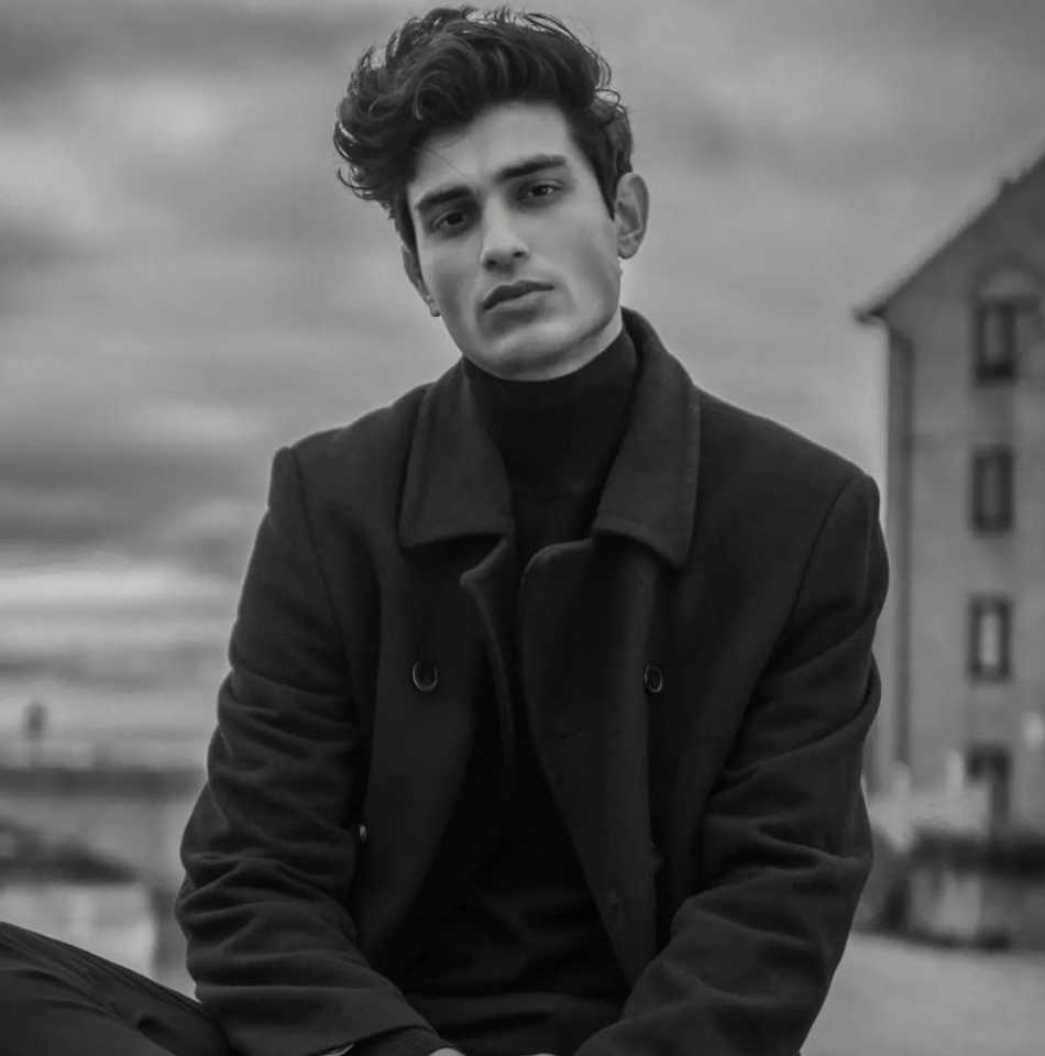 Celebrity Prateek Rajput - Tring India