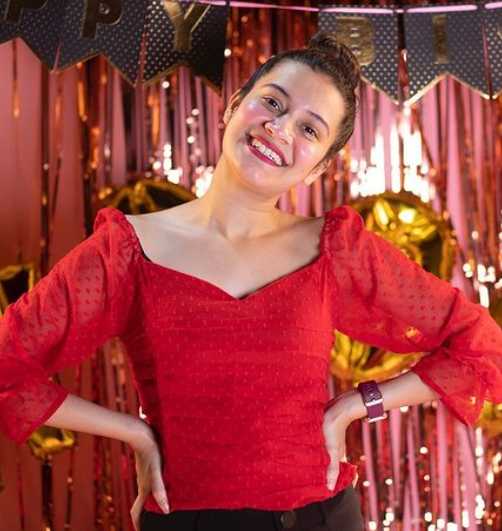 Celebrity Nishtha Mukherjee - Tring India