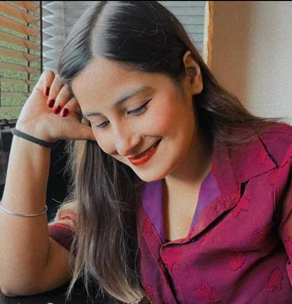 Celebrity Anisha Sharma - Tring India