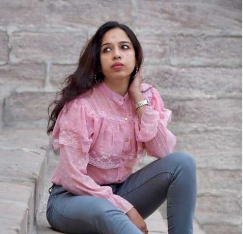 Celebrity Megha Phophalia - Tring India