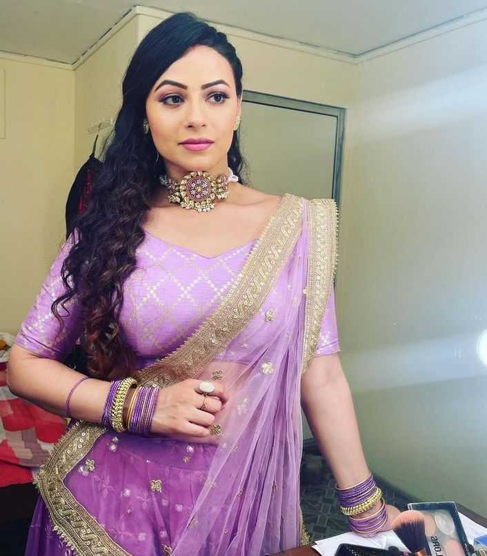 Celebrity Sonia Sharma - Tring India