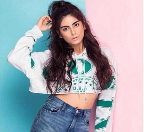 Celebrity Muskaan Khubchandani - Tring India