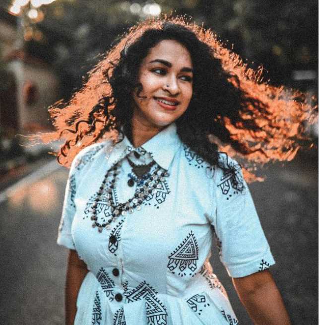 Celebrity Meesha Ghoshal - Tring India