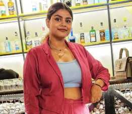 Celebrity Lavi Yadav - Tring India
