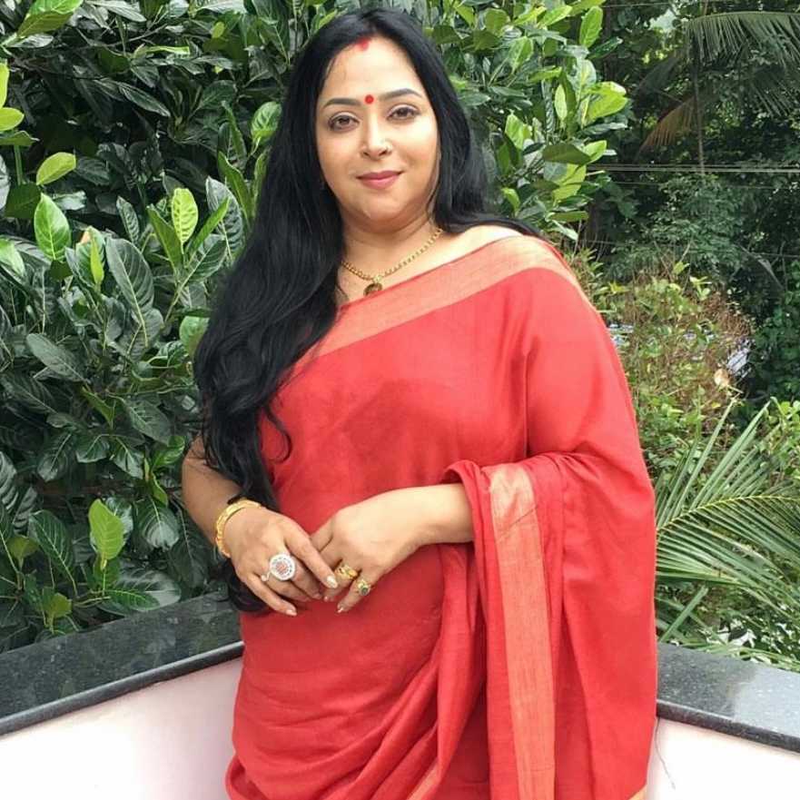 Celebrity Pria Menon- Tring India