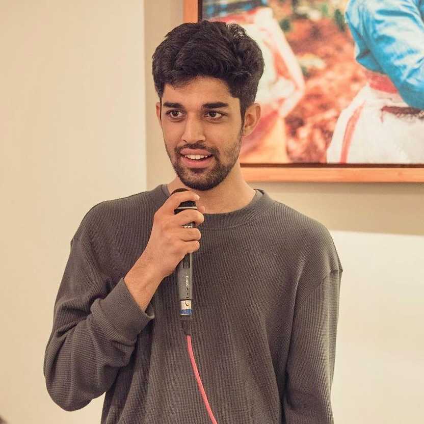 Celebrity Rutwik Deshpande - Tring India