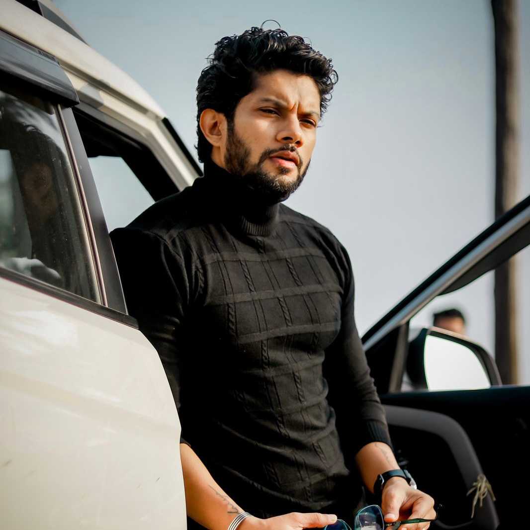 Celebrity Sushant Pujari - Tring India