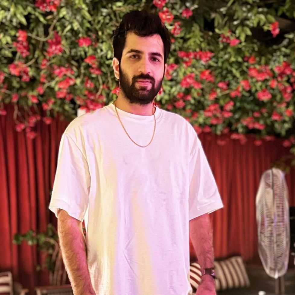 Celebrity Sidharth Arora- Tring India