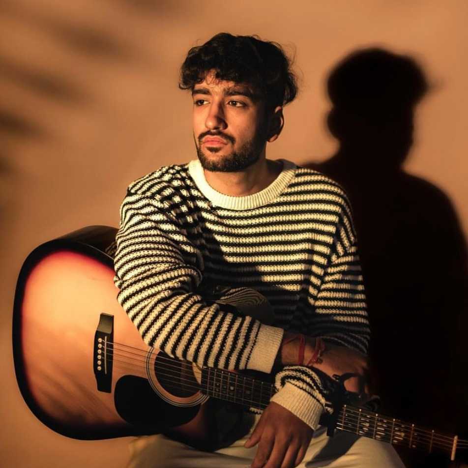 Celebrity Anurag Vashishth- Tring India