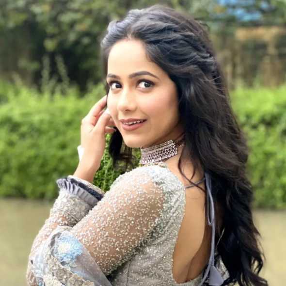 Celebrity Shubhanshi Singh - Tring India