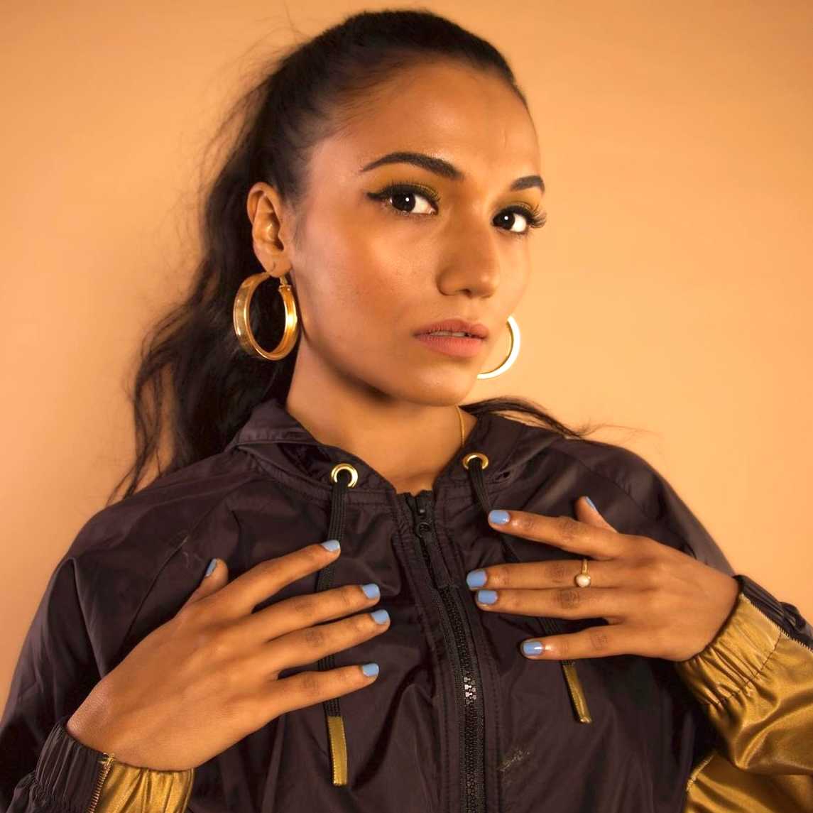 Celebrity Deepa Unnikrishnan- Tring India