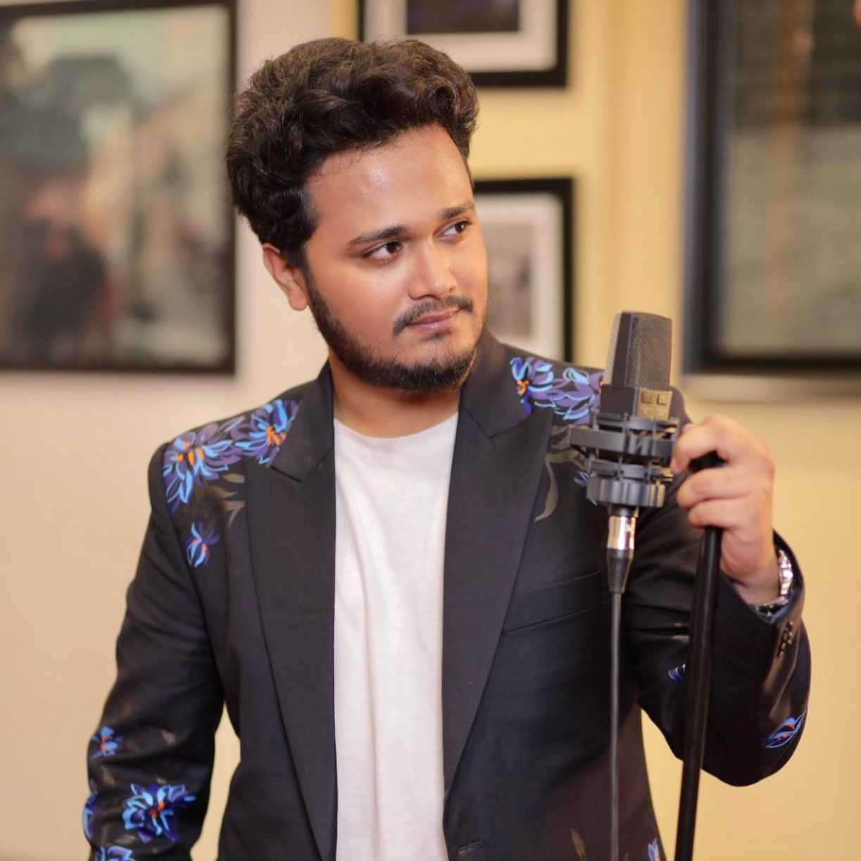 Celebrity Rohit Shyam Raut- Tring India