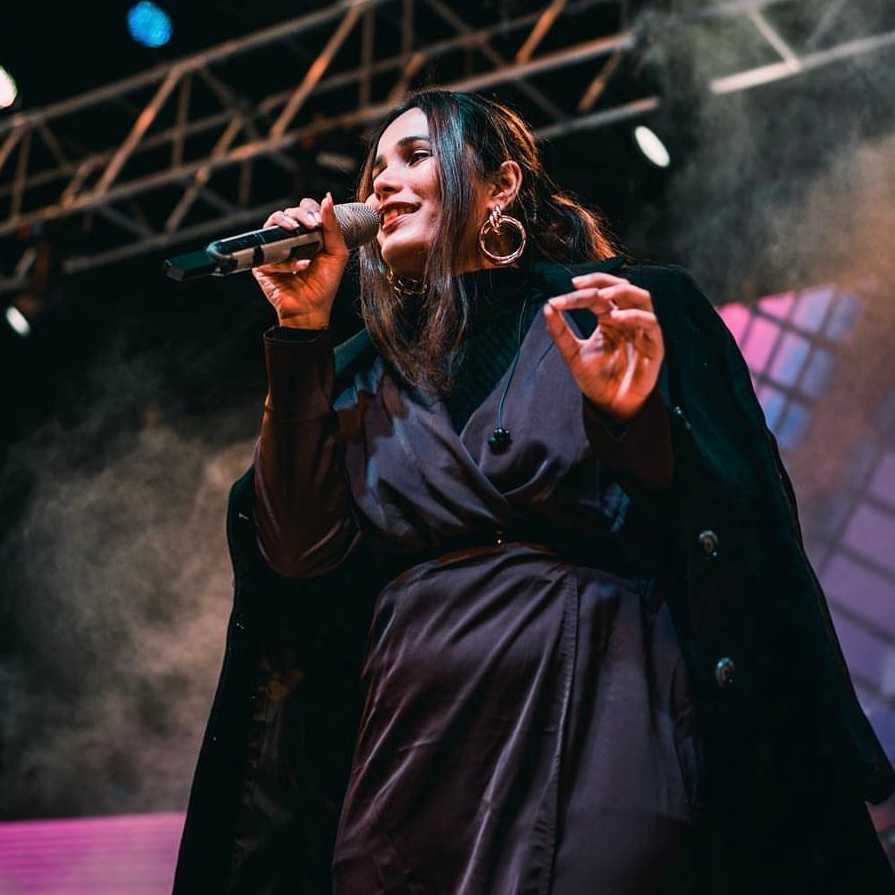 Celebrity Janvi Jain- Tring India