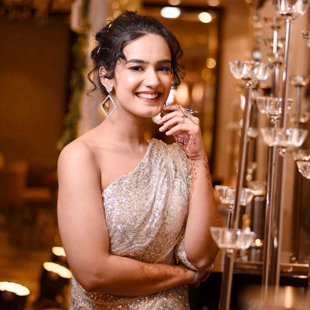 Celebrity Bhavini Handa- Tring India