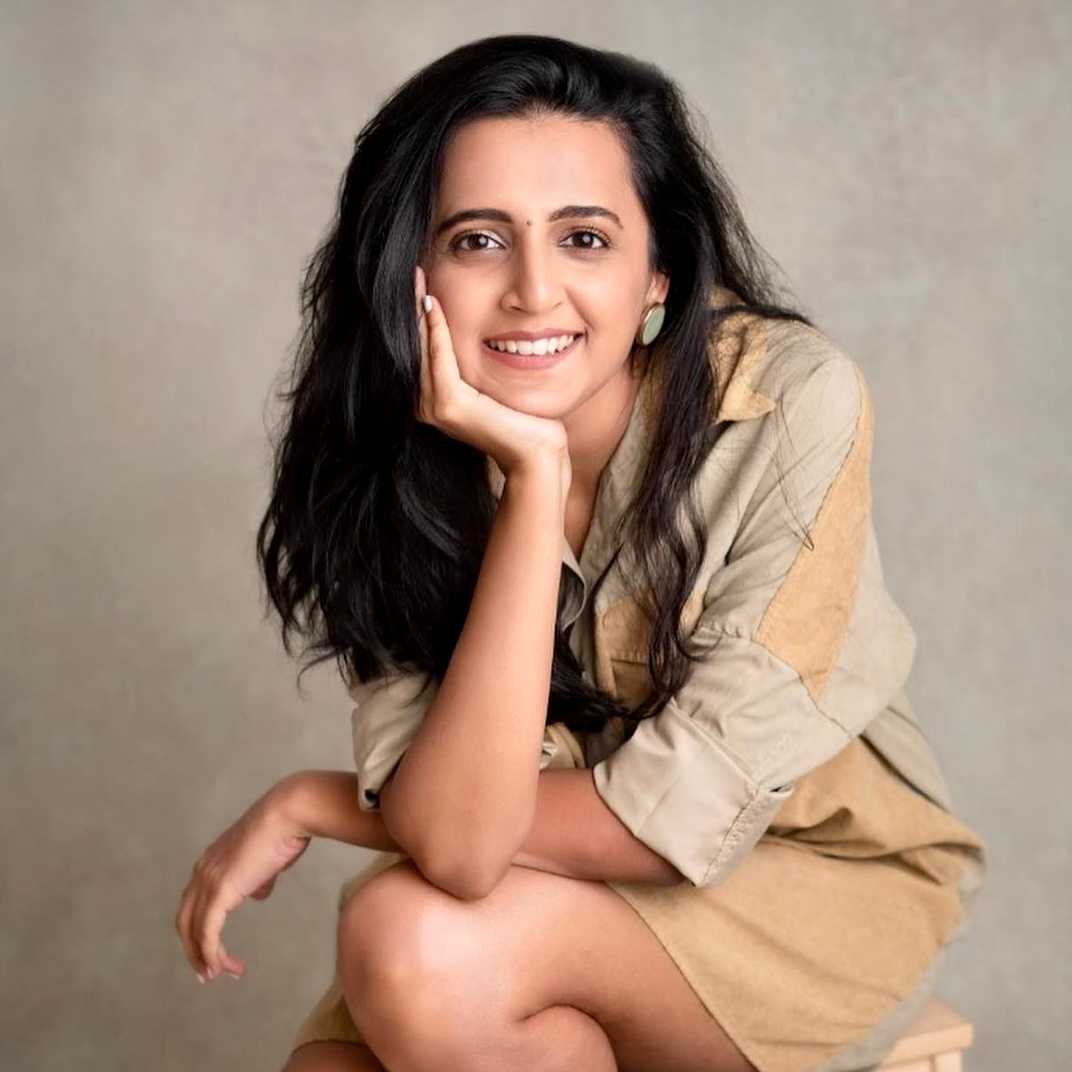 Celebrity Chhavi Sodhani- Tring India