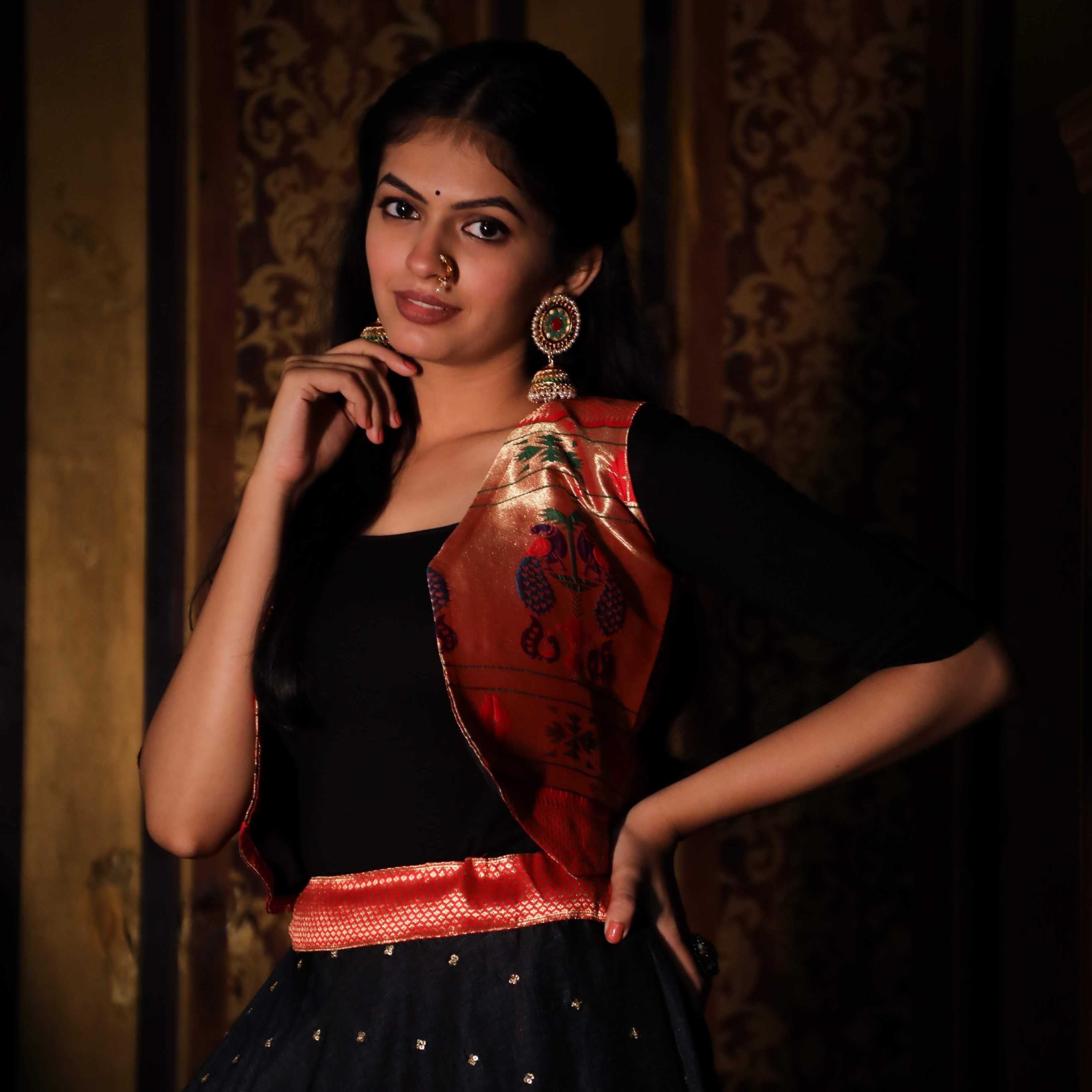 Celebrity Roomani Khare - Tring India