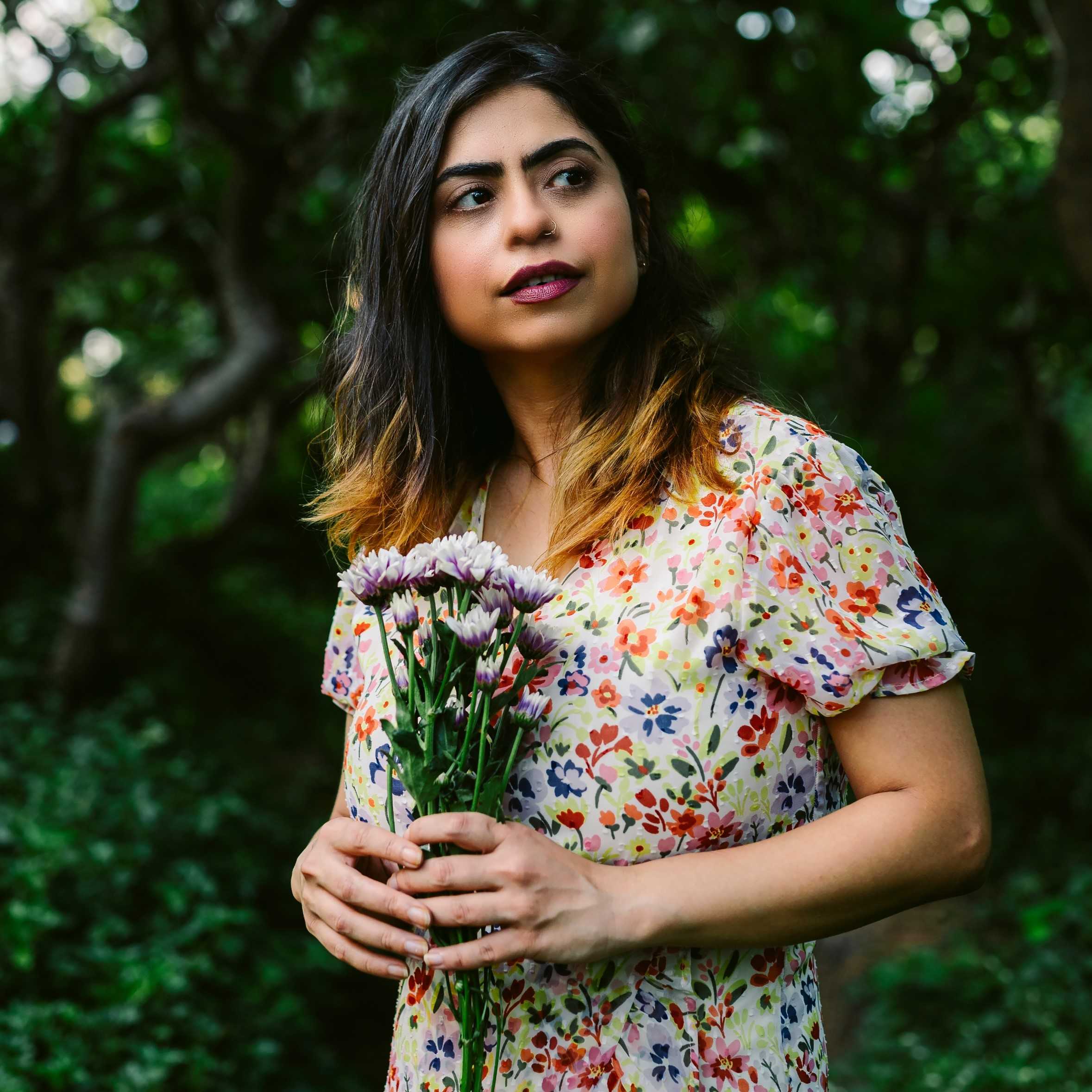 Celebrity Komal Sachdeva - Tring India