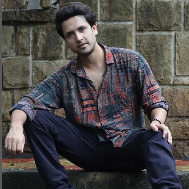 Celebrity Aman Mishra - Tring India