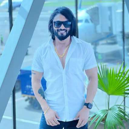 Celebrity Ashwani Gupta - Tring India