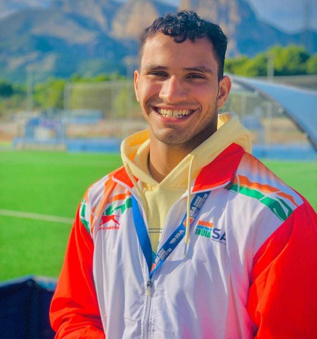 Celebrity Deepak Poonia - Tring India