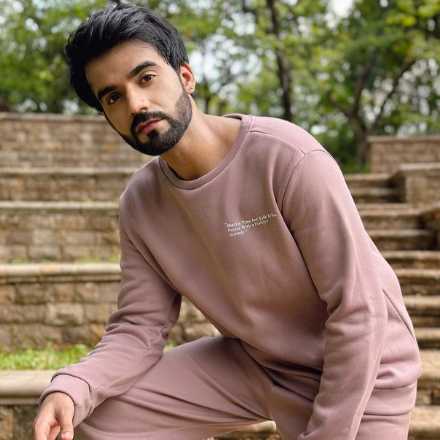 Celebrity Paras Chadda - Tring India