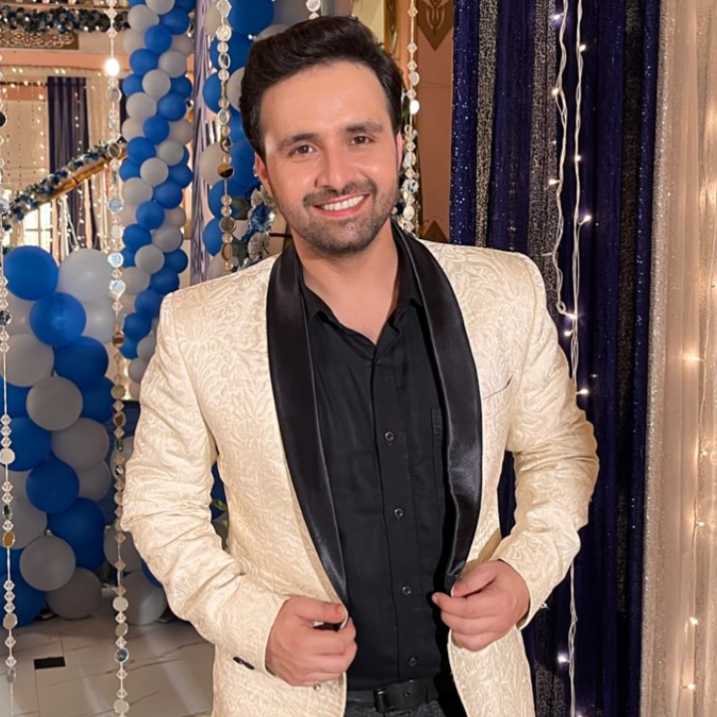 Celebrity Nitesh Prashar - Tring India