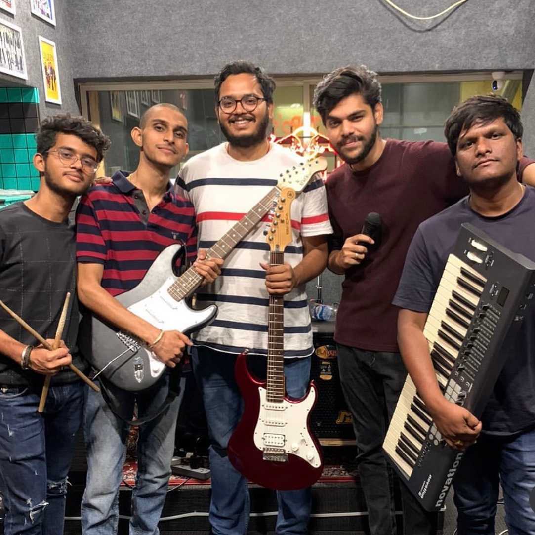 Celebrity Band Tarang - Tring India