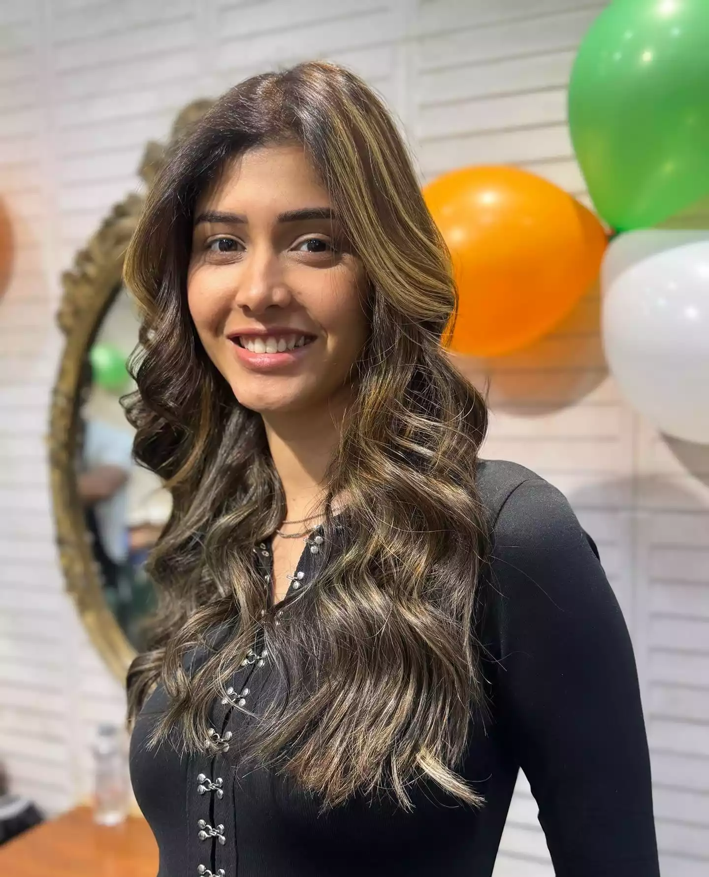 Celebrity Sheetal Tiwari - Tring India