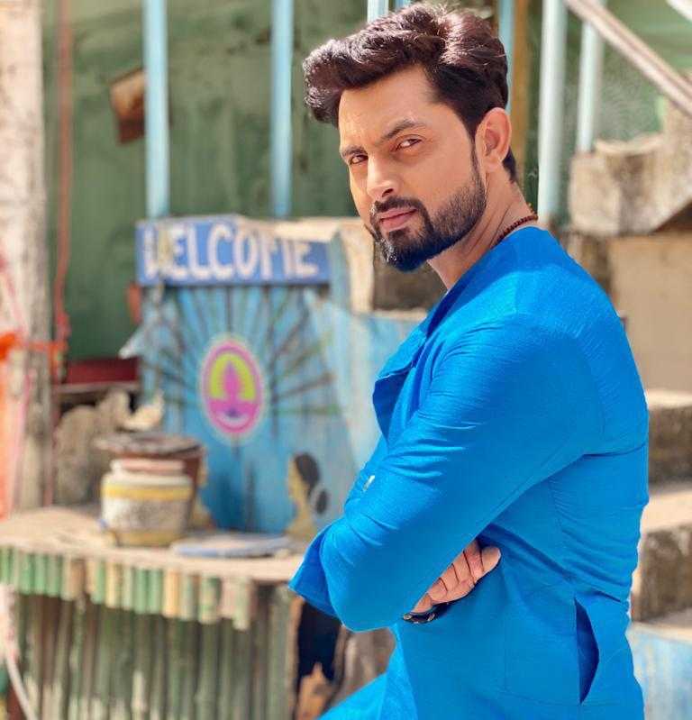 Celebrity Vikrant Singh Rajpoot- Tring India