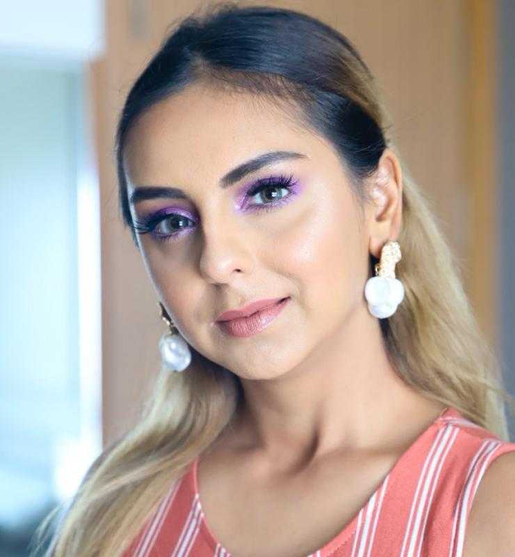 Celebrity Aanam Chashmawala - Tring India