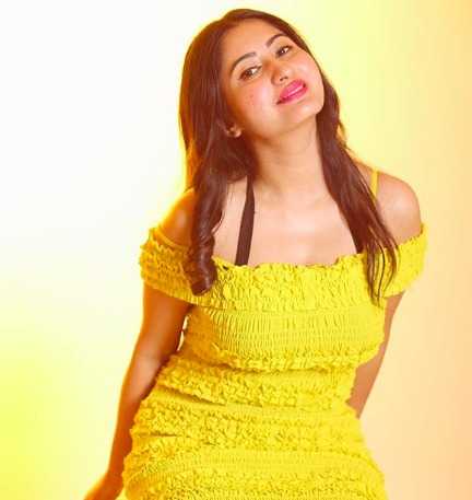 Celebrity Neelam Sharma - Tring India