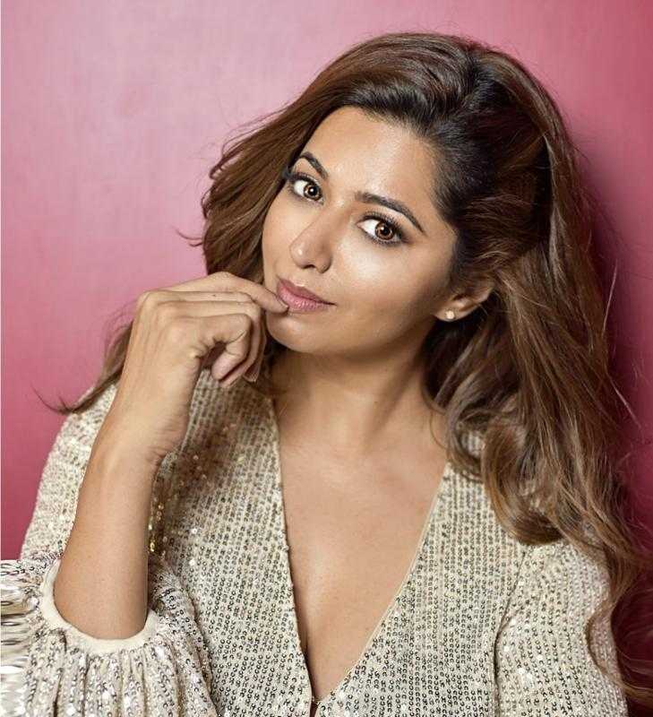 Celebrity Ridhiema Tiwari - Tring India