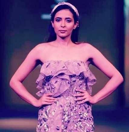 Celebrity Manpreet Kaur - Tring India